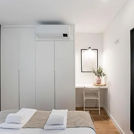 Urban House By Lovelystay Porto Exterior photo