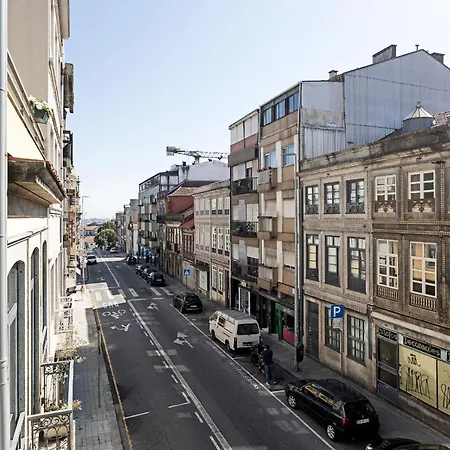 Urban House By Lovelystay Porto Exterior photo