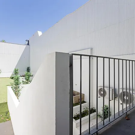 Urban House By Lovelystay Porto Exterior photo
