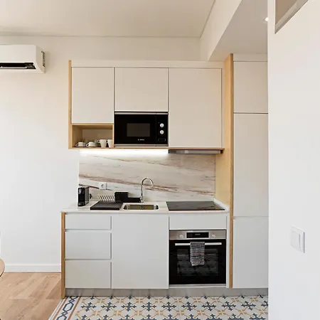 Urban House By Lovelystay Porto Exterior photo