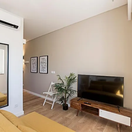 Urban House By Lovelystay Porto Exterior photo